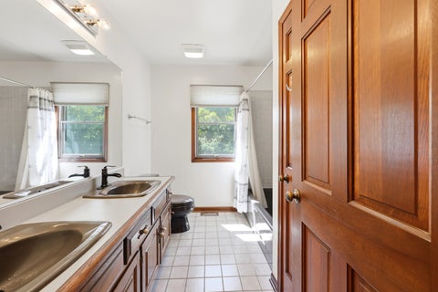 Tiny photo for 107 Roxborough Place, Inverness, IL 60010 (MLS # 12669641)