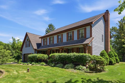 Tiny photo for 107 Roxborough Place, Inverness, IL 60010 (MLS # 12669641)