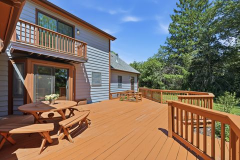 Tiny photo for 107 Roxborough Place, Inverness, IL 60010 (MLS # 12669641)