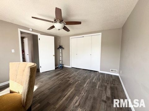 Tiny photo for 2205 MELANIE Lane, Marion, IL 62959 (MLS # EB460268)