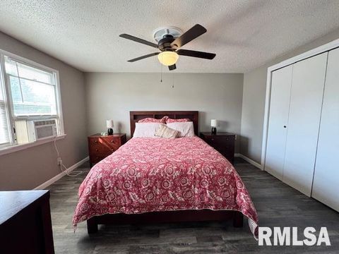 Tiny photo for 2205 MELANIE Lane, Marion, IL 62959 (MLS # EB460268)