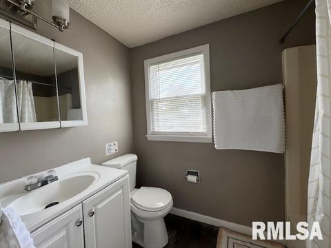 Tiny photo for 2205 MELANIE Lane, Marion, IL 62959 (MLS # EB460268)