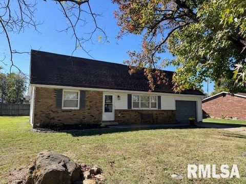 Tiny photo for 2205 MELANIE Lane, Marion, IL 62959 (MLS # EB460268)