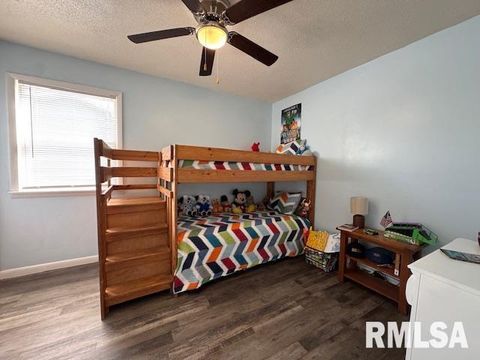 Tiny photo for 2205 MELANIE Lane, Marion, IL 62959 (MLS # EB460268)