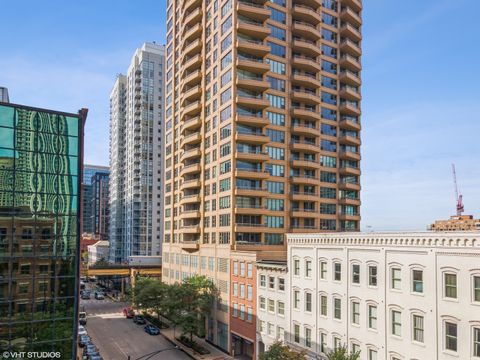 200 N JEFFERSON Street 1702 Chicago IL 60661
