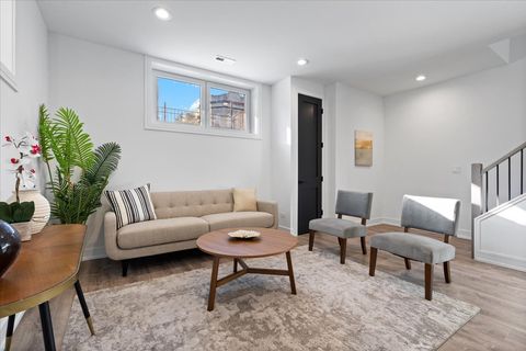 Tiny photo for 2636 W EVERGREEN Avenue #1, Chicago, IL 60622 (MLS # 12550183)