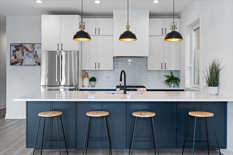 Tiny photo for 2636 W EVERGREEN Avenue #1, Chicago, IL 60622 (MLS # 12550183)