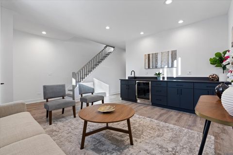 Tiny photo for 2636 W EVERGREEN Avenue #1, Chicago, IL 60622 (MLS # 12550183)