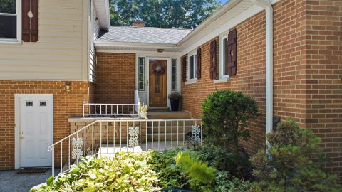 Tiny photo for 150 N Madison Street, Oswego, IL 60543 (MLS # 12758295)