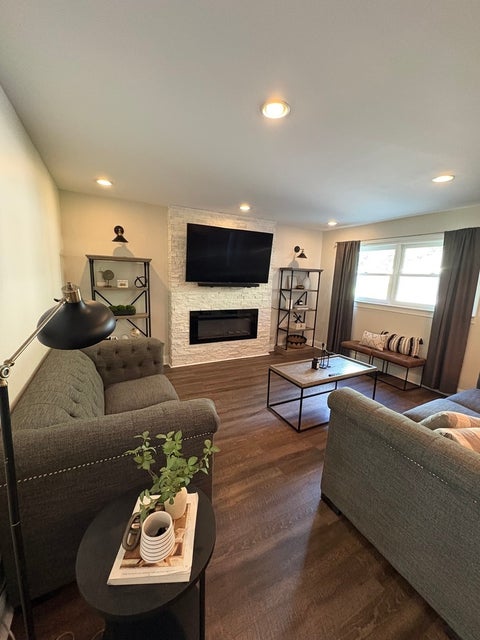 Tiny photo for 11555 S SACRAMENTO Drive, Merrionette Park, IL 60803 (MLS # 12683928)