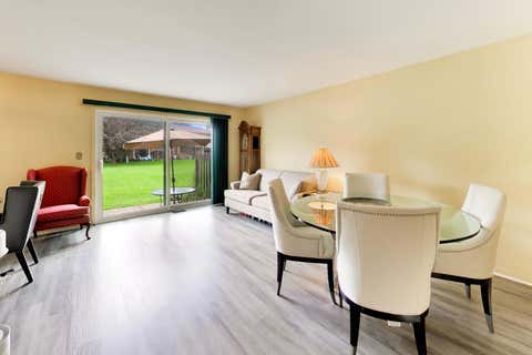Tiny photo for 418 Bluebird Lane #418, Deerfield, IL 60015 (MLS # 12731255)