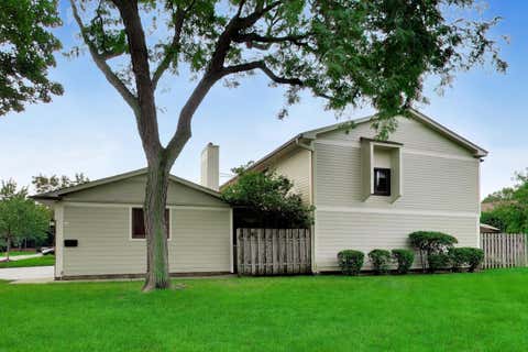 Tiny photo for 418 Bluebird Lane #418, Deerfield, IL 60015 (MLS # 12731255)