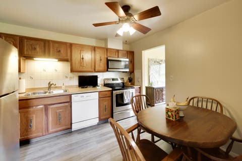 Tiny photo for 418 Bluebird Lane #418, Deerfield, IL 60015 (MLS # 12731255)