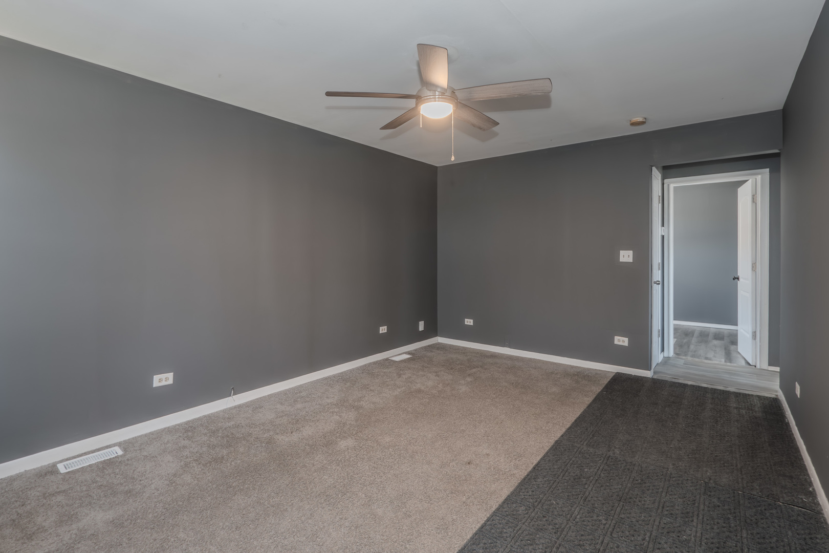 4021 W 82nd Place