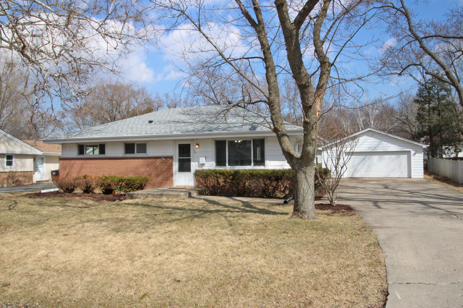 19 Crescent Road