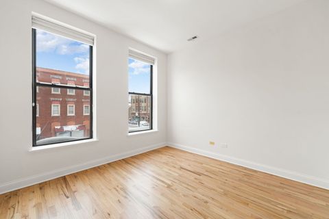 Tiny photo for 2354 S Oakley Avenue #B2, Chicago, IL 60608 (MLS # 12529410)