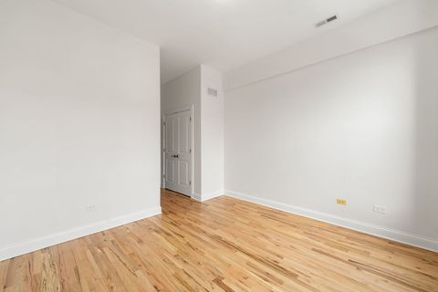 Tiny photo for 2354 S Oakley Avenue #B2, Chicago, IL 60608 (MLS # 12529410)