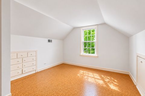 Tiny photo for 214 Washington Circle, Lake Forest, IL 60045 (MLS # 12650932)