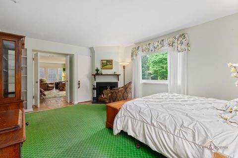 Tiny photo for 214 Washington Circle, Lake Forest, IL 60045 (MLS # 12650932)