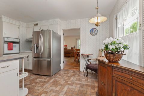 Tiny photo for 214 Washington Circle, Lake Forest, IL 60045 (MLS # 12650932)