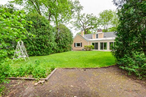 Tiny photo for 214 Washington Circle, Lake Forest, IL 60045 (MLS # 12650932)