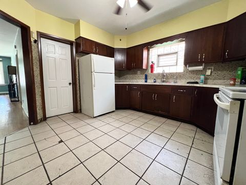 Tiny photo for 2715 Oak Park Avenue, Berwyn, IL 60402 (MLS # 12427422)