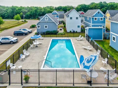 Tiny photo for 224 Leeward Way, Ottawa, IL 61350 (MLS # 12627070)