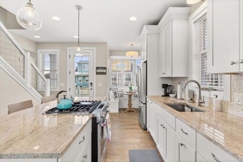 Tiny photo for 224 Leeward Way, Ottawa, IL 61350 (MLS # 12627070)