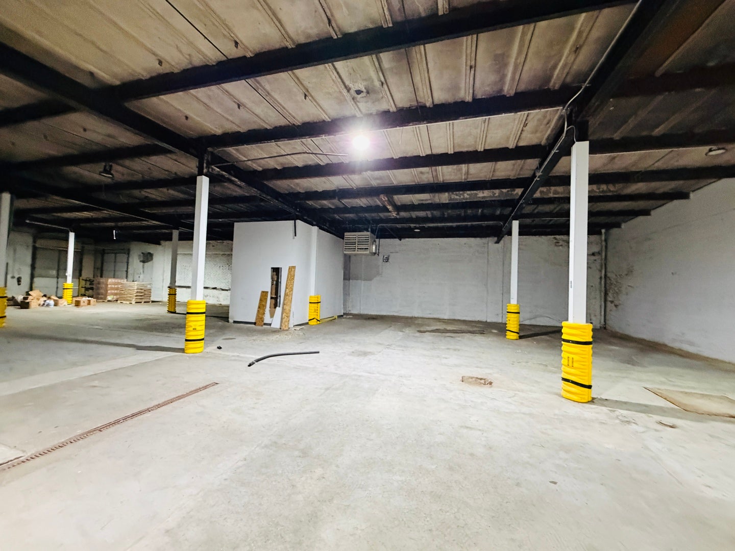 822 W Exchange Avenue