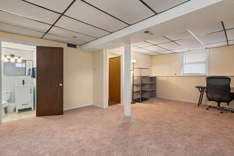 Tiny photo for 2629 Sheffield Drive, Davenport, IA 52806 (MLS # 12558058)