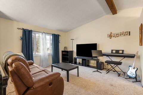 Tiny photo for 2629 Sheffield Drive, Davenport, IA 52806 (MLS # 12558058)