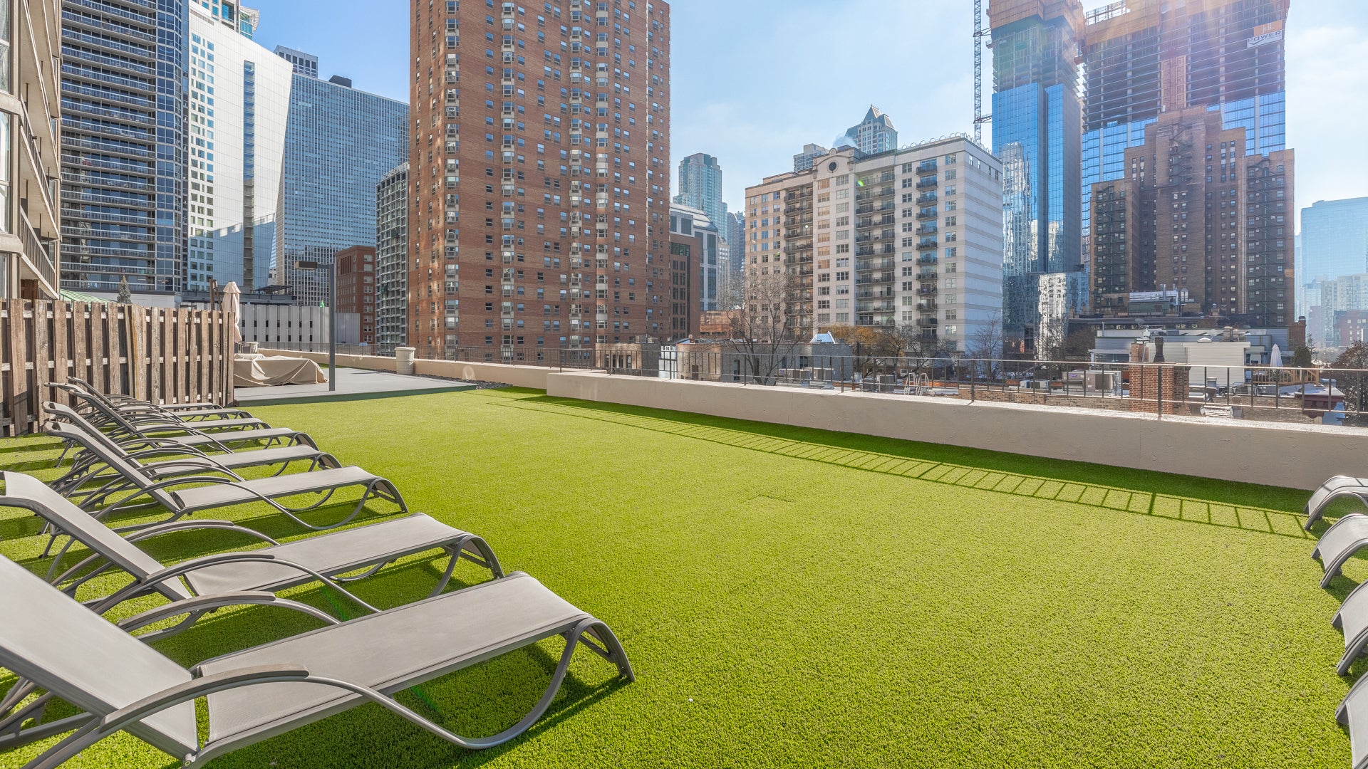 33 W Delaware Place 12C