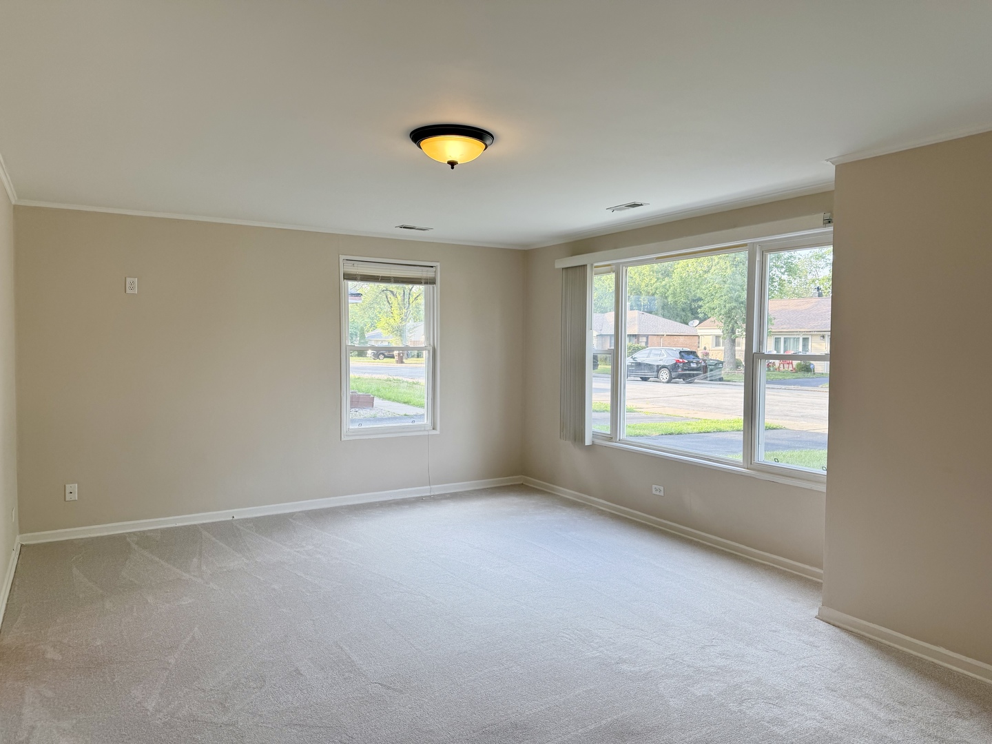 313 Minocqua Street
