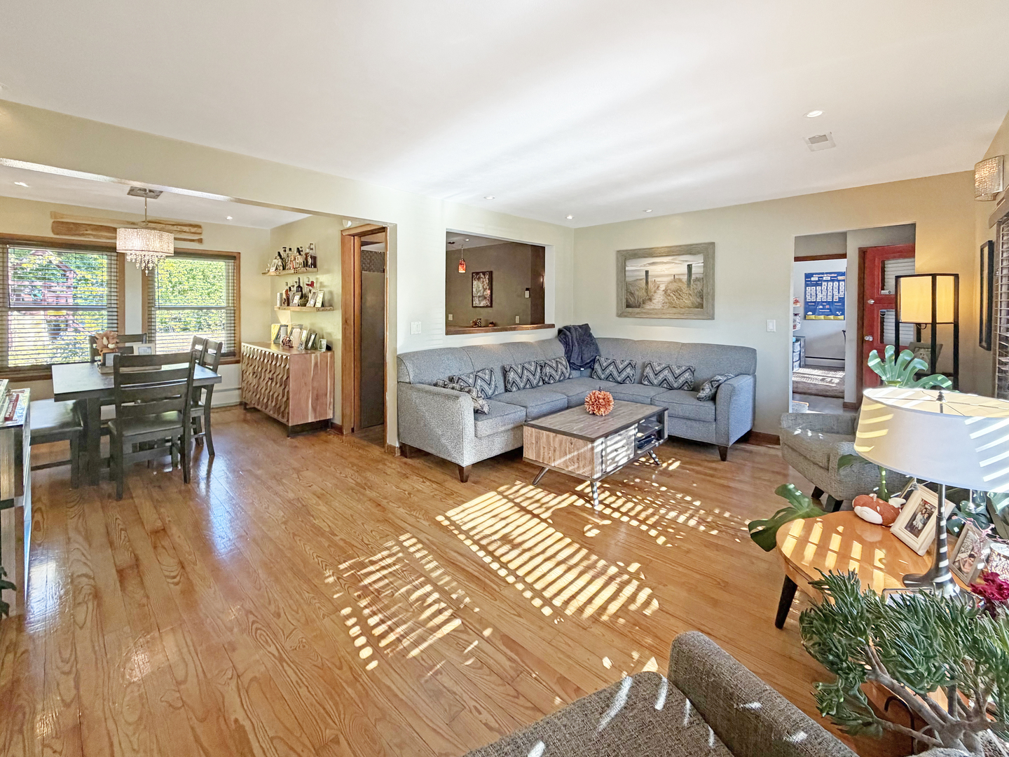 1224 W Violet Street