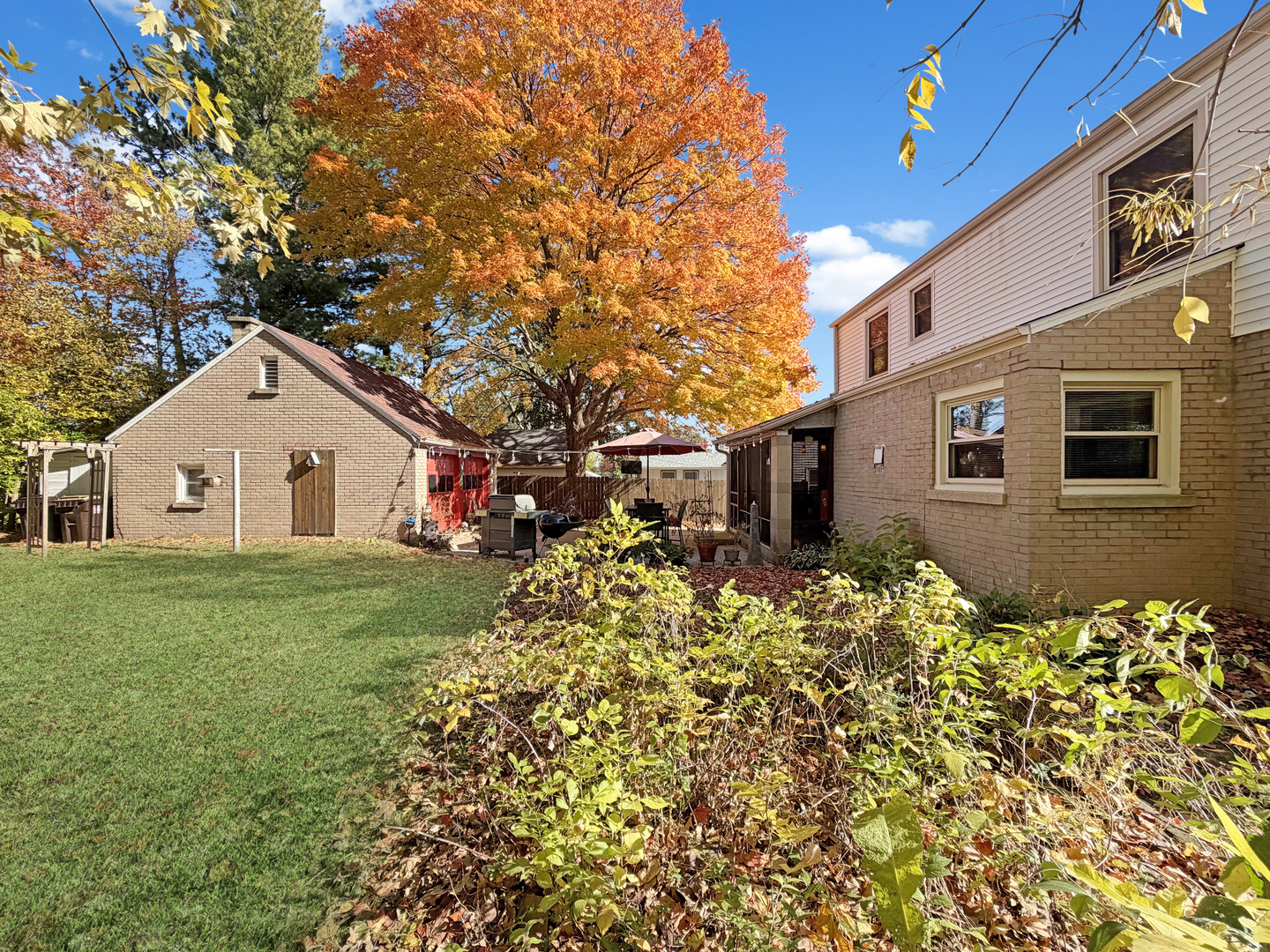 1224 W Violet Street