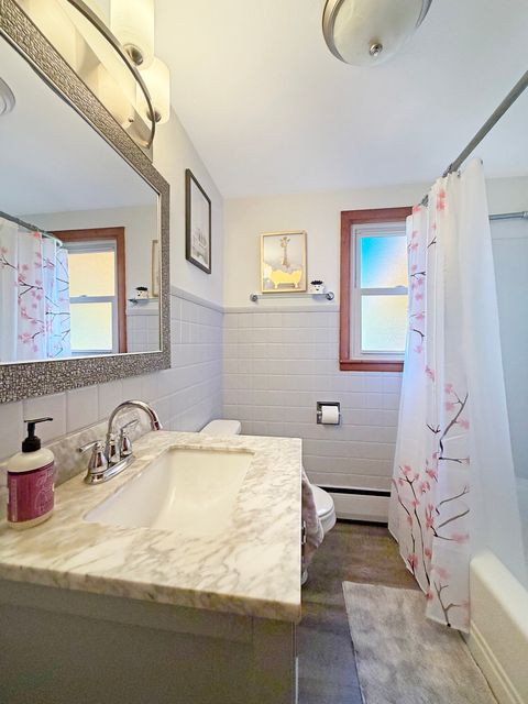 Tiny photo for 1224 W Violet Street, Freeport, IL 61032 (MLS # 12506568)