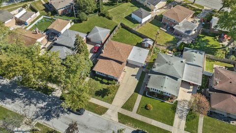 Tiny photo for 417 Westgate Avenue, Chicago Heights, IL 60411 (MLS # 12494314)