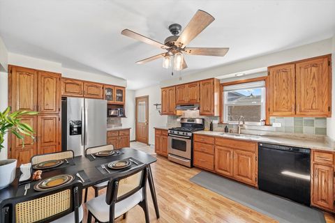 Tiny photo for 417 Westgate Avenue, Chicago Heights, IL 60411 (MLS # 12494314)