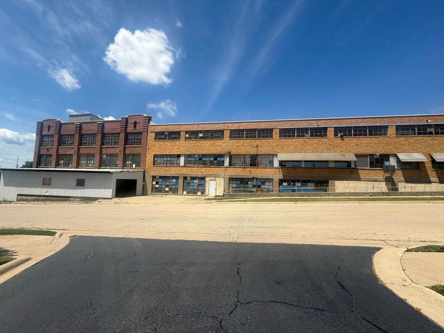 301 W 3rd Street