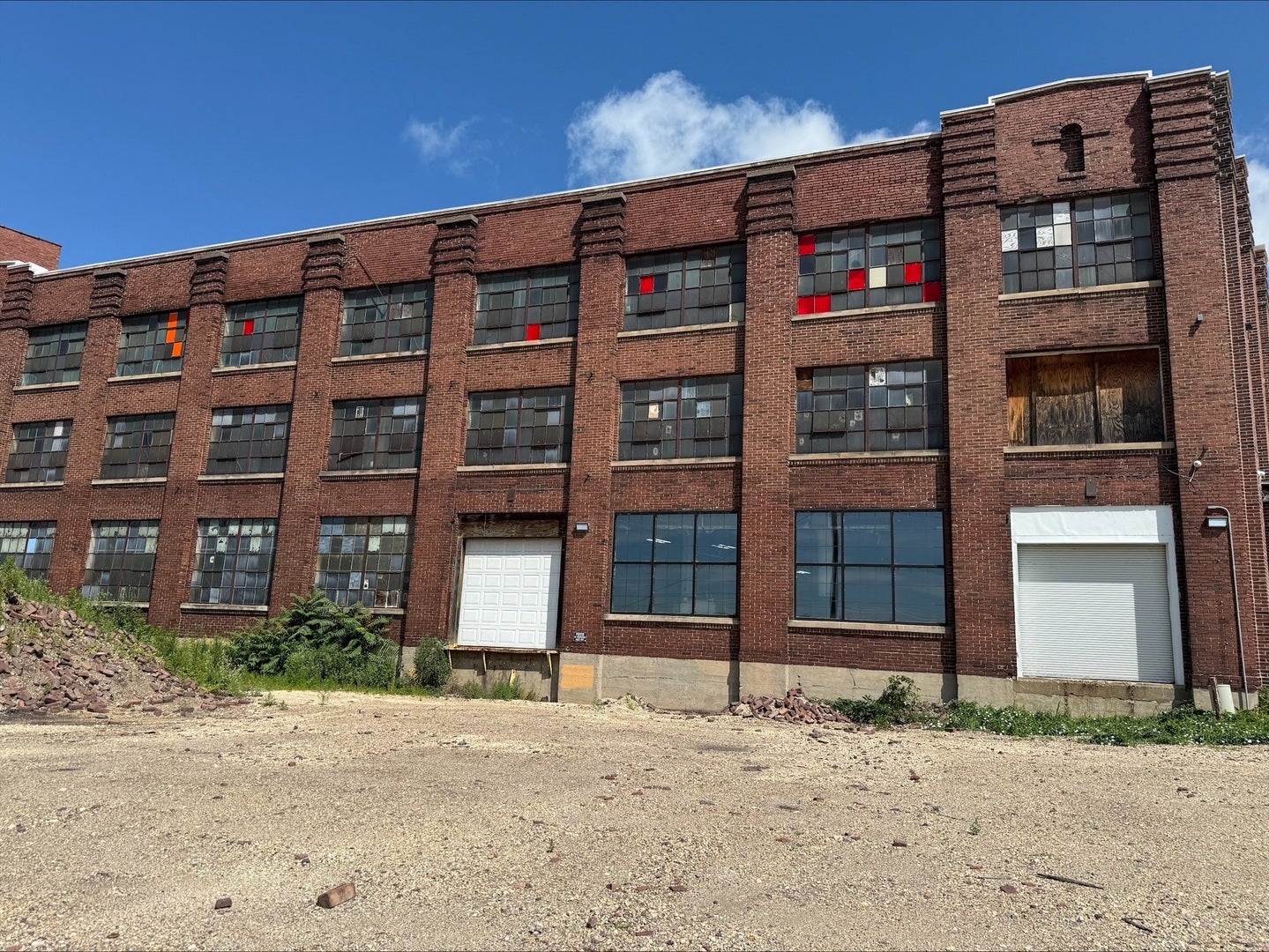 301 W 3rd Street