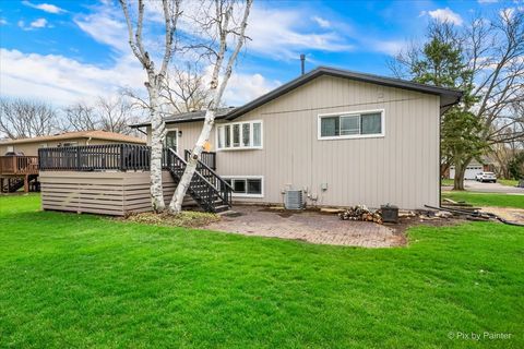 Tiny photo for 1908 Moore Avenue, St. Charles, IL 60174 (MLS # 12611215)