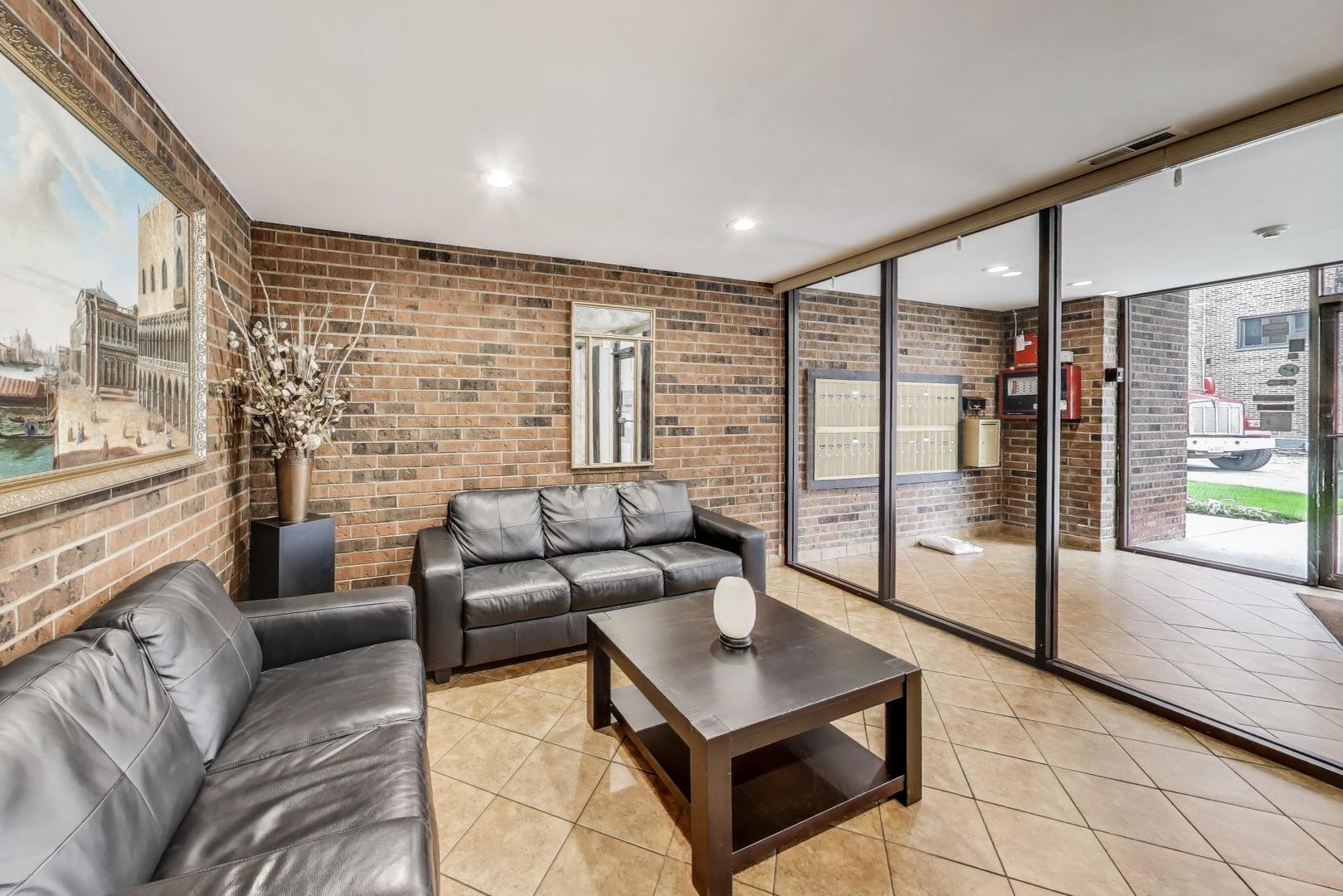 9395 Landings Lane 401