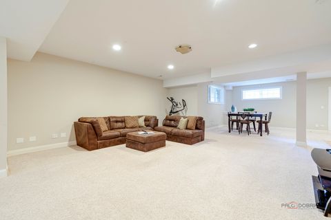 Tiny photo for 878 Writer Court, Vernon Hills, IL 60061 (MLS # 12612414)