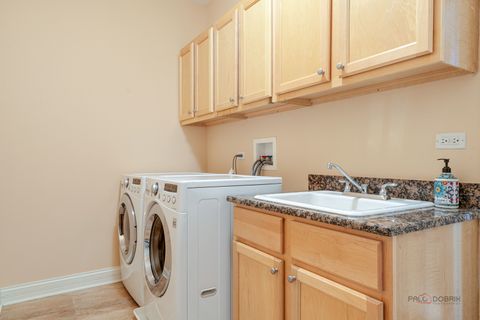 Tiny photo for 878 Writer Court, Vernon Hills, IL 60061 (MLS # 12612414)
