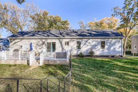 Tiny photo for 630 N Buell Avenue, Aurora, IL 60506 (MLS # 12507897)