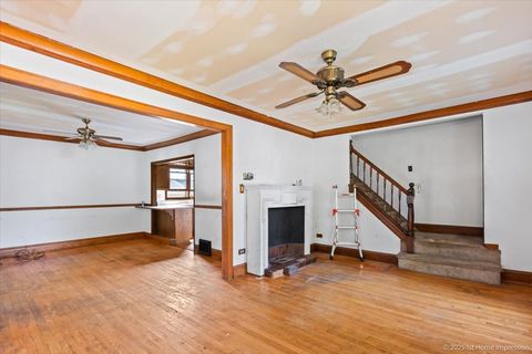 Tiny photo for 13346 Irving Avenue, Blue Island, IL 60406 (MLS # 12432179)