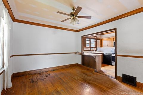 Tiny photo for 13346 Irving Avenue, Blue Island, IL 60406 (MLS # 12432179)