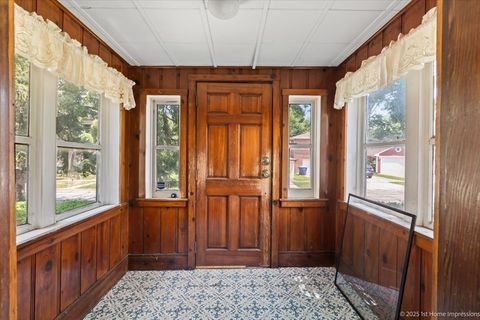 Tiny photo for 13346 Irving Avenue, Blue Island, IL 60406 (MLS # 12432179)