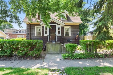 Tiny photo for 13346 Irving Avenue, Blue Island, IL 60406 (MLS # 12432179)