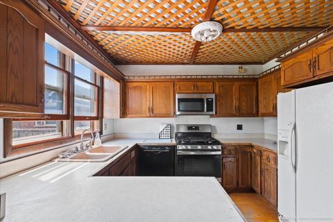 Tiny photo for 13346 Irving Avenue, Blue Island, IL 60406 (MLS # 12432179)